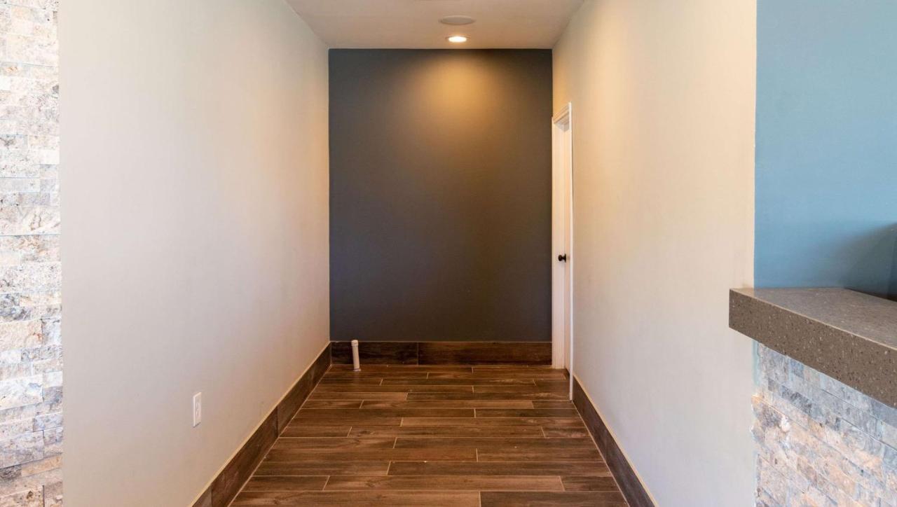 Magnuson Extended Stay And Suites Airport Hotel Irving Esterno foto